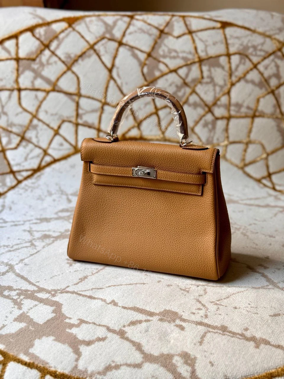 View 10 of HERMÈS Kelly 25 handbag in Chai Togo