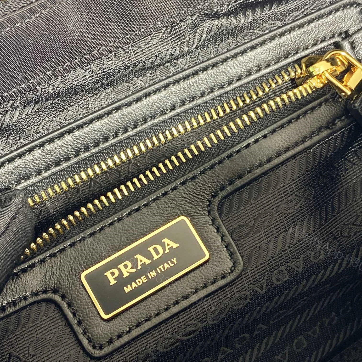 View 9 of 高仿Prada*ReEdition系列單肩包1BB121A小號免檢版