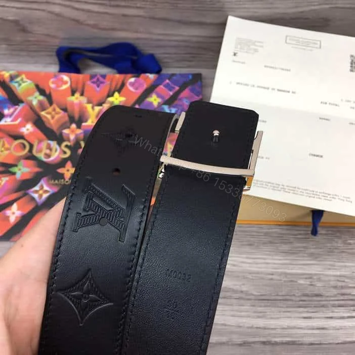 View 4 of LOUIS VUITTON DIAMOND 40MM REVERSIBLE BELT – B171