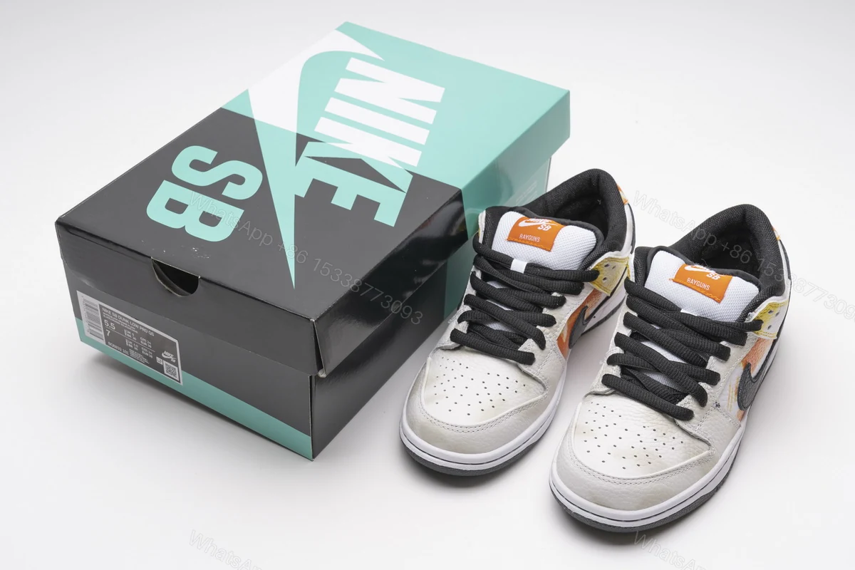 Nike SB Dunk Low Raygun Tie-Dye White BQ6832-101 — view 2