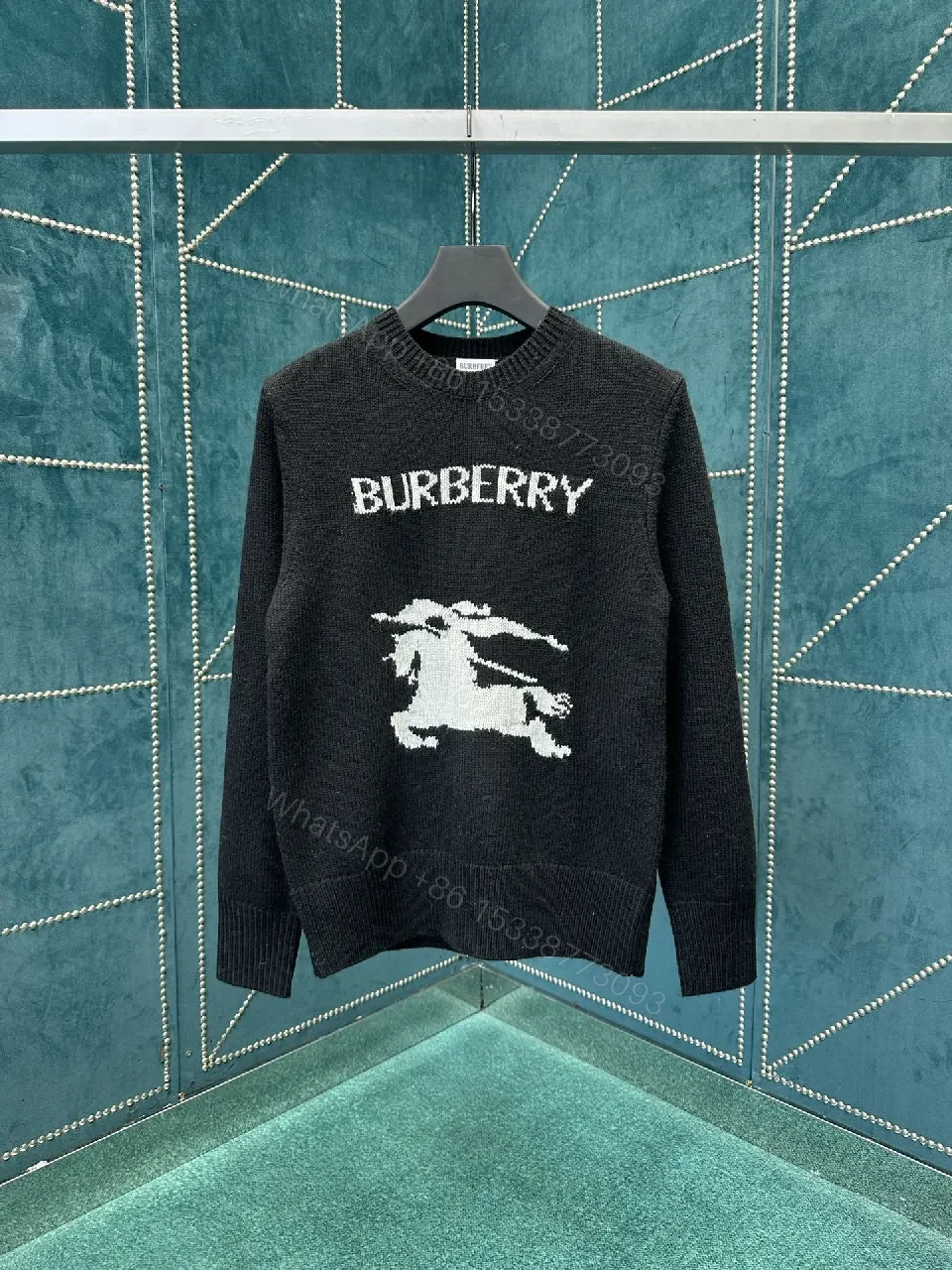Lux Knit Crewneck with Burberry Graphic: Rich Texture, Luxe Style — view 1