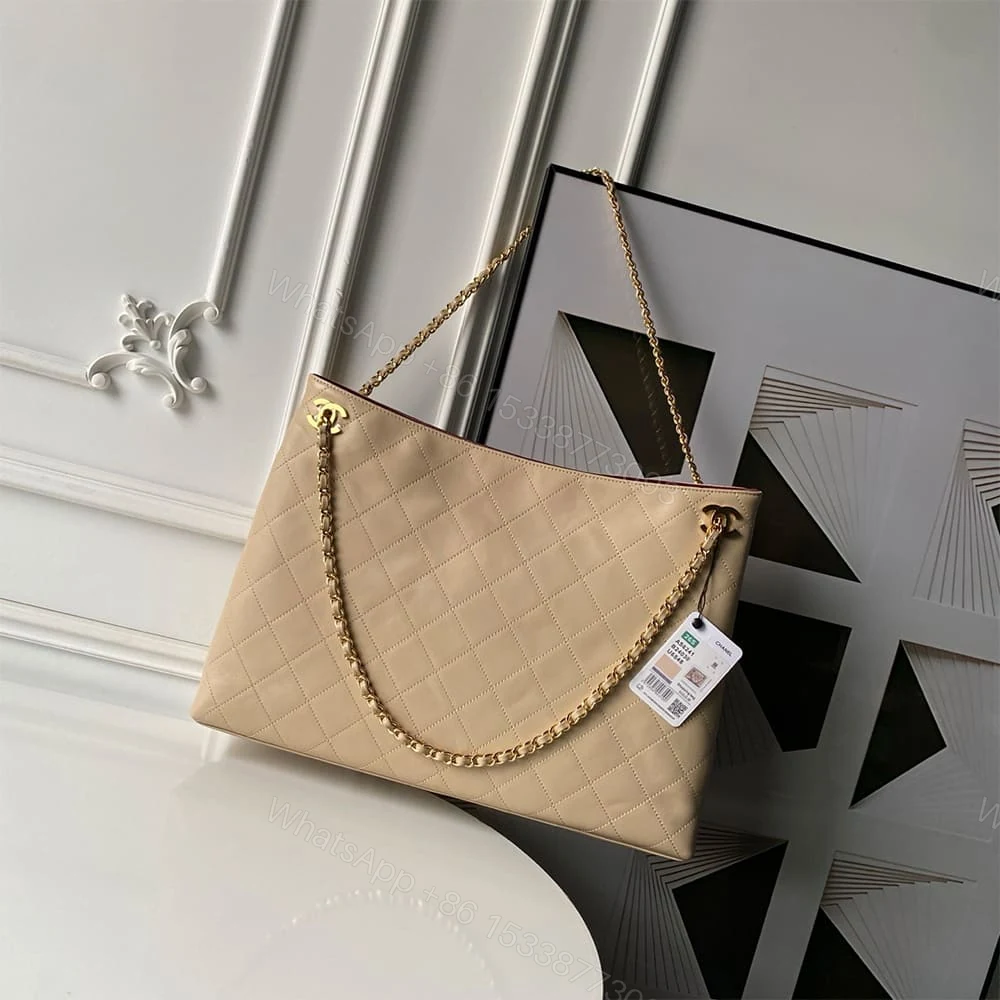 View 4 of CHANEL Shopping Bag(HIGH-END GRADE)