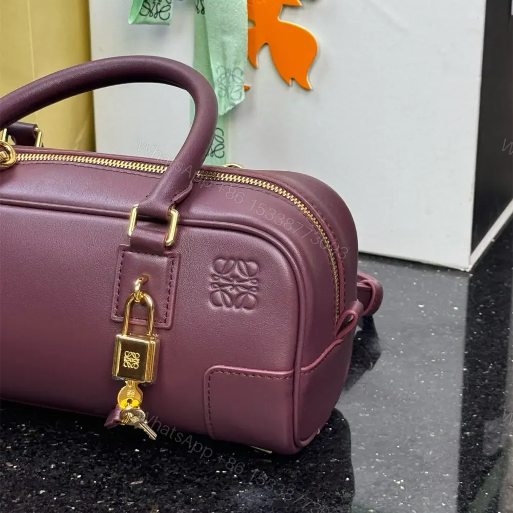 View 6 of 高仿Loewe*Amazona系列7240橫版手提包酒紅色免檢版
