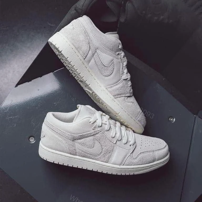 View 6 of FIRST COPY AIR JORDANS 1 LOW SE Craft Pale Ivory