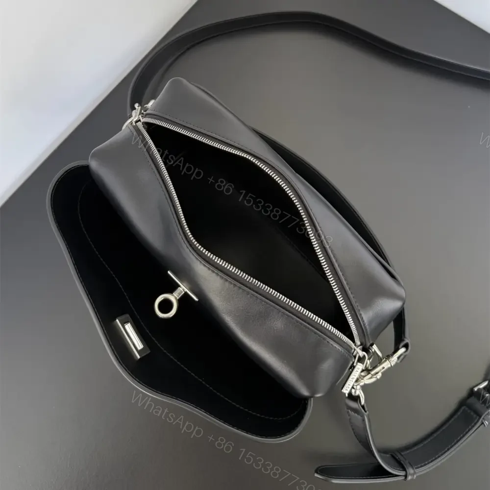 View 4 of 高仿Balenciaga*Rodeo系列U1000小牛皮相機包黑色銀扣免檢版