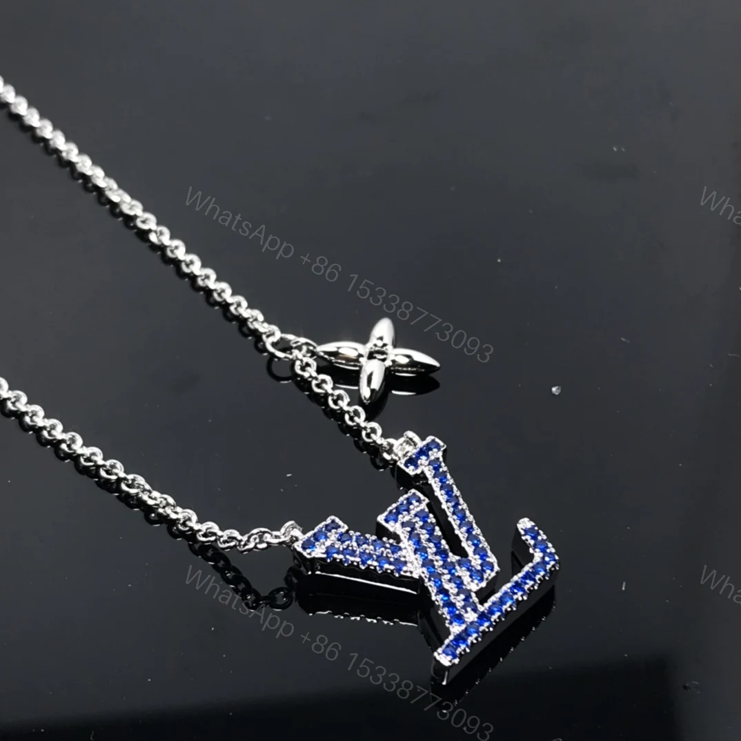 View 4 of EN – Lux LV Necklaces 022