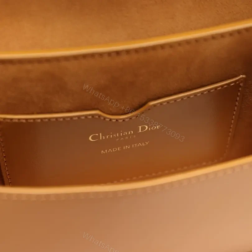 View 18 of 高仿Dior*Bobby系列單肩腋下包焦糖色免檢版