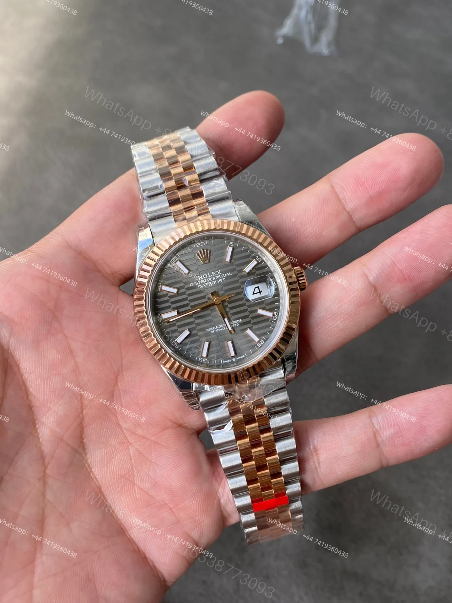 View 13 of Rolex Datejust M126331-0020 1:1 Replica Water Ripple Rose Gold Gray Dial Jubilee 41MM 3235 Movement Super Clone Watch