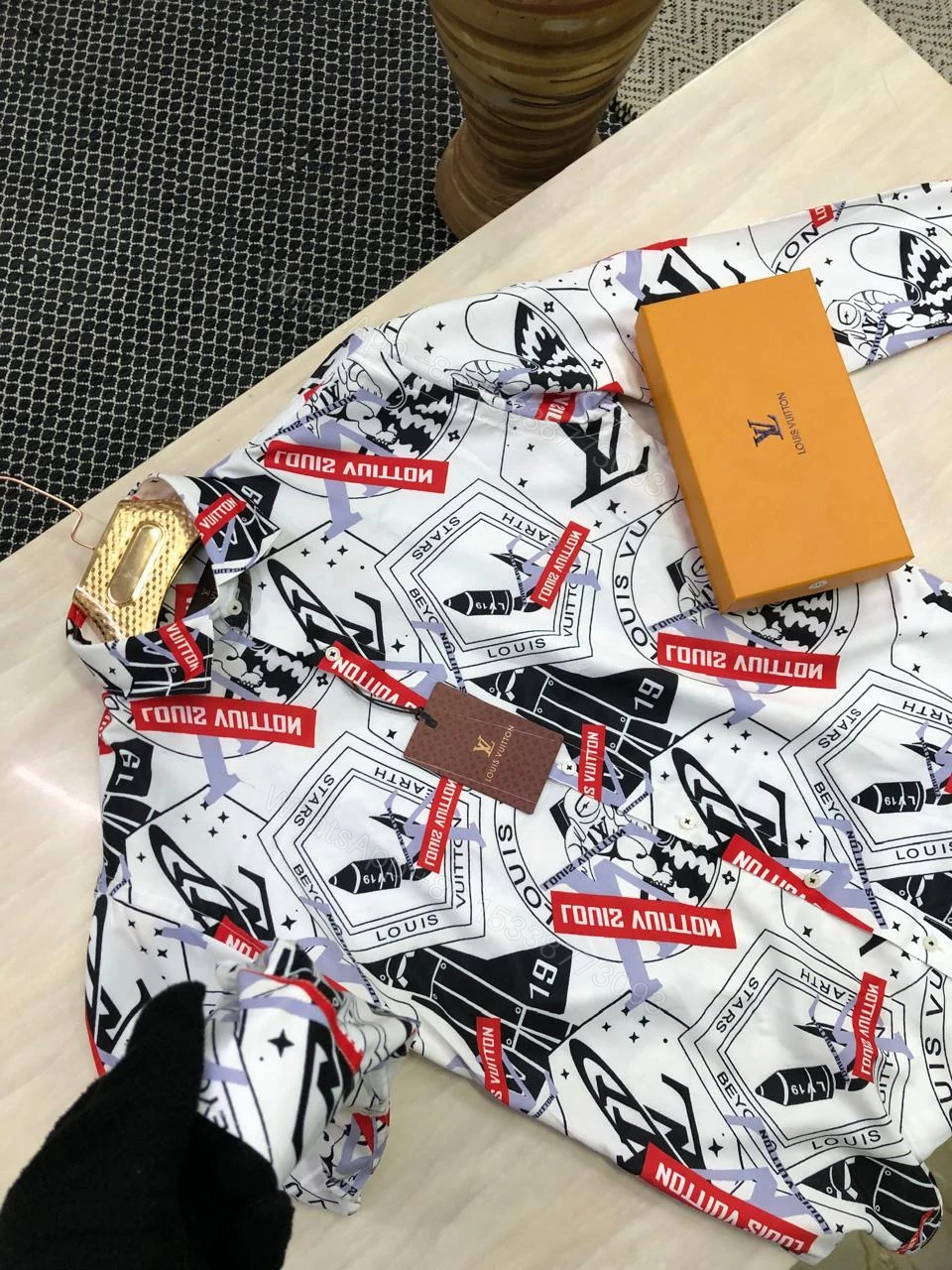 View 5 of FIRST COPY LOUIS VUITTON EXCLUSIVE SHIRTS