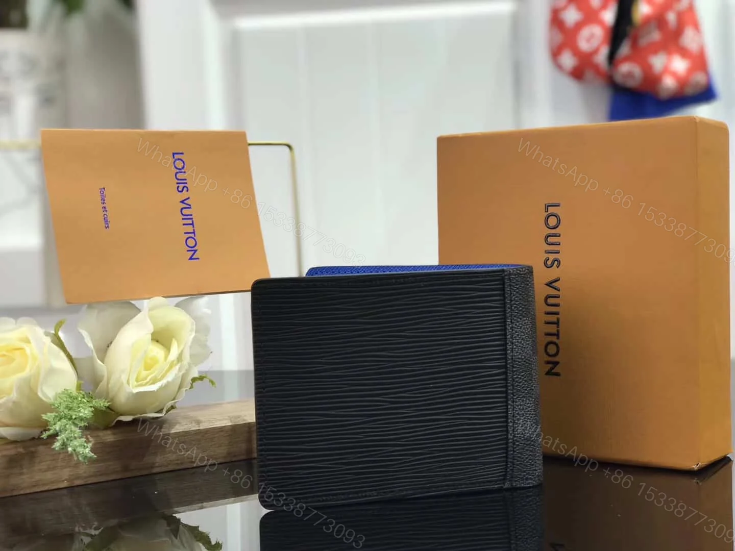 View 5 of LV MULTIPLE WALLET – M67896