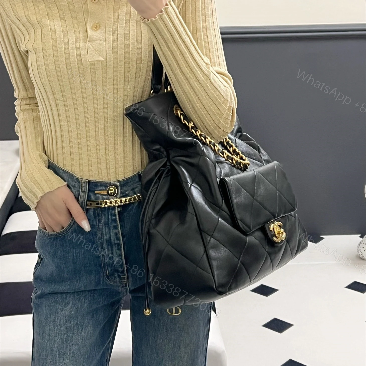 View 13 of 高仿Chanel*25C系列AS5315小羊皮單肩包購物袋免檢版