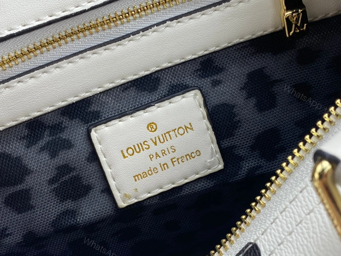 View 9 of New Arrival Bag LUV 786