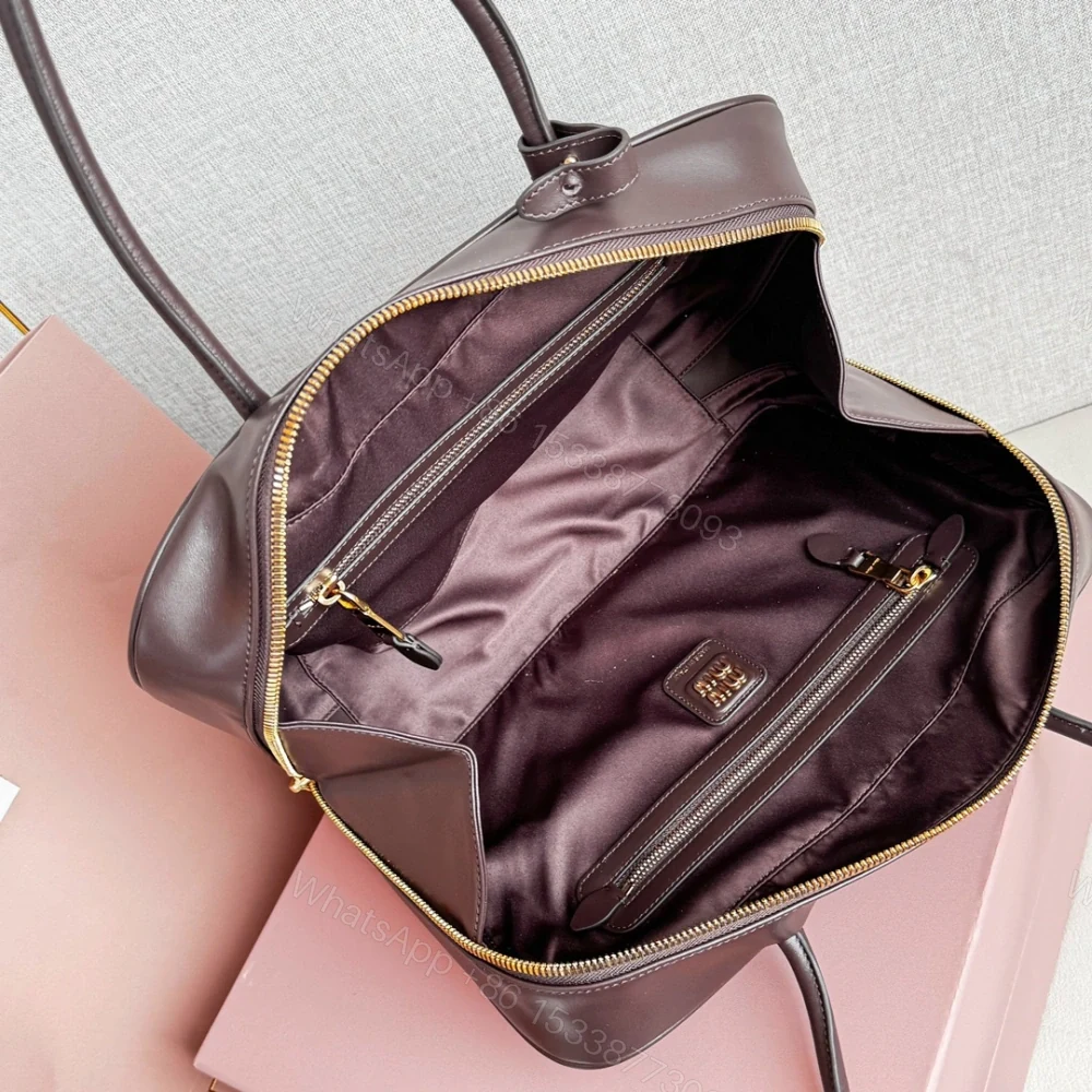 View 12 of 高仿miumiu*5BB17長肩帶公文包木色免檢版