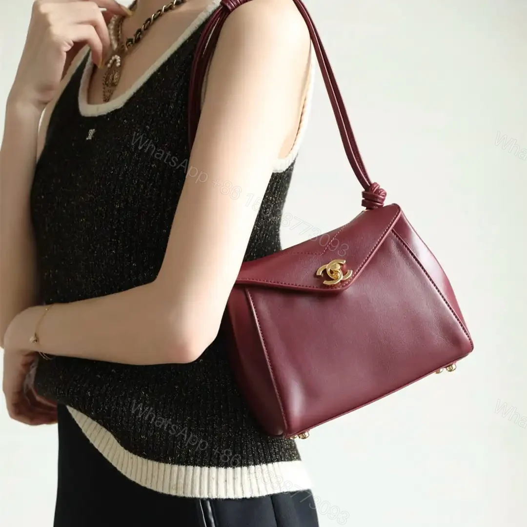 View 21 of 高仿Chanel*26A系列AS6223高級手工坊口蓋包酒紅色小號免檢版