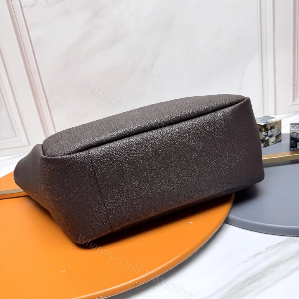 View 7 of Premium Leather Tote: Structured, Everyday Luxury, Gold Charm