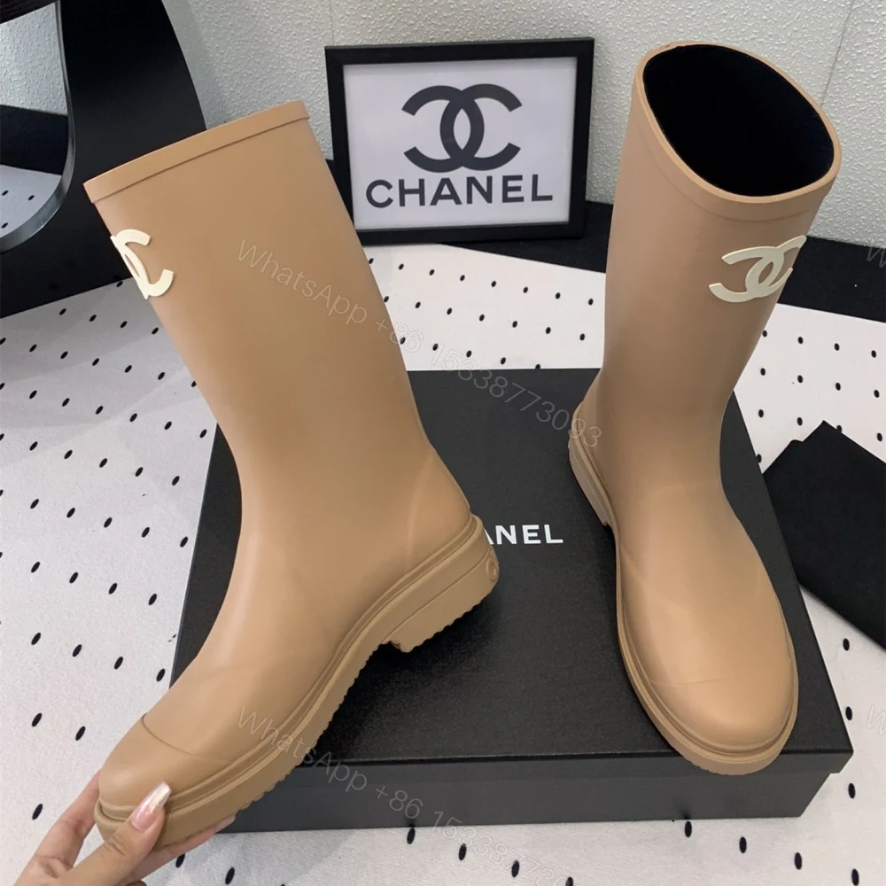 View 4 of 高仿Chanel*25S系列G39620N爆款高筒雨靴米色免檢版
