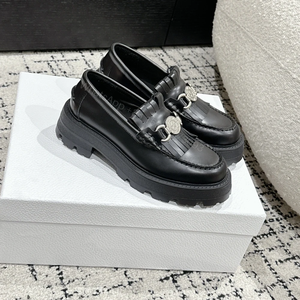 View 3 of 高仿Dior*Emblem系列KDB962女款樂福鞋黑色免檢版