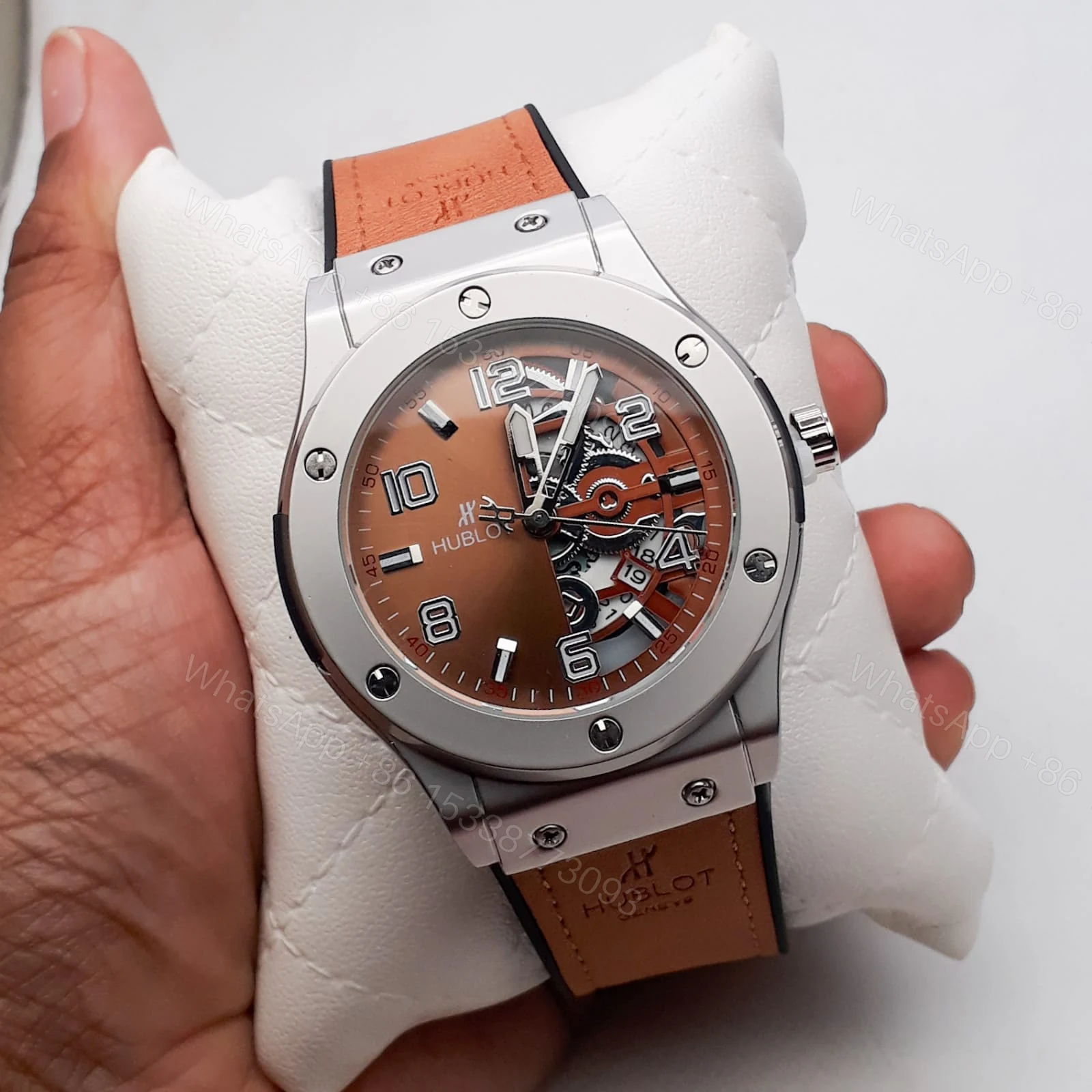 View 4 of First Copy Hublot Men’s Luxury Branded Watch
