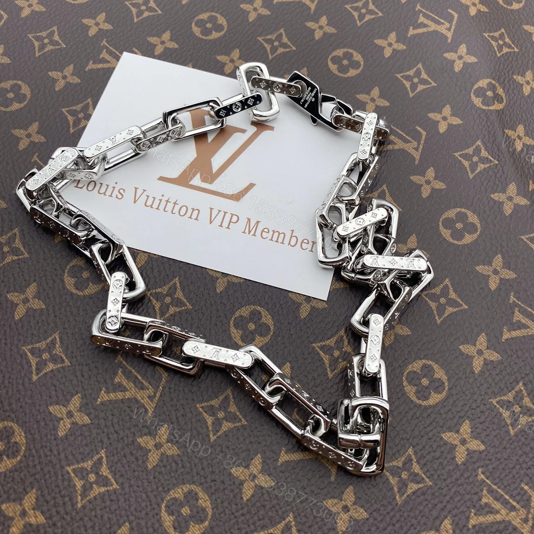 View 2 of EN – Lux LV Necklaces 079