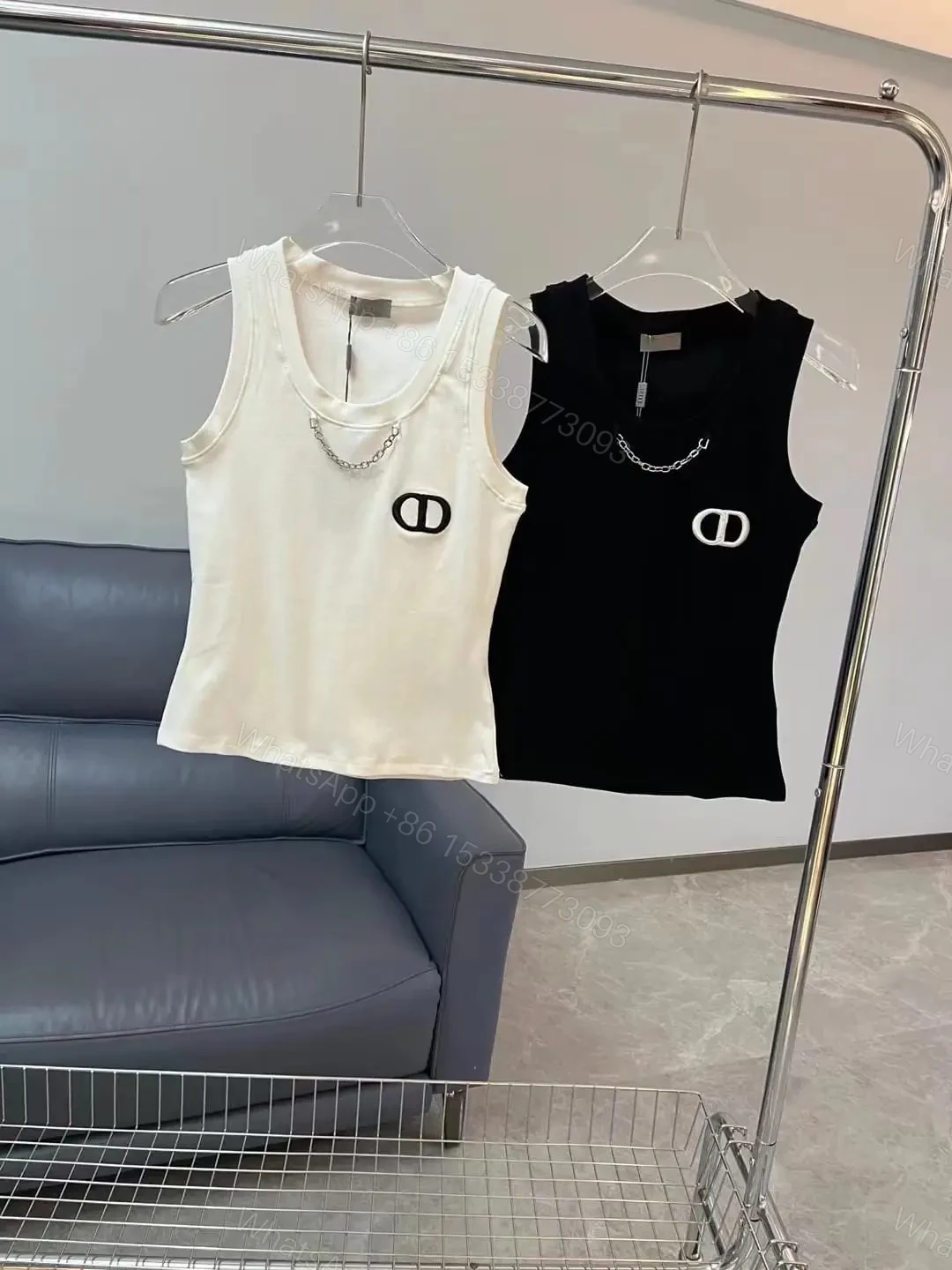 DIOR — view 1
