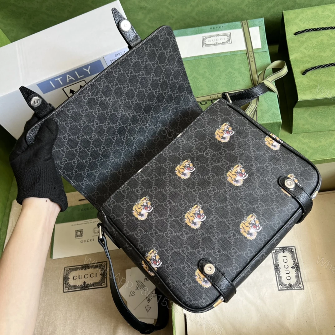 View 5 of GG Supreme shoulder bag