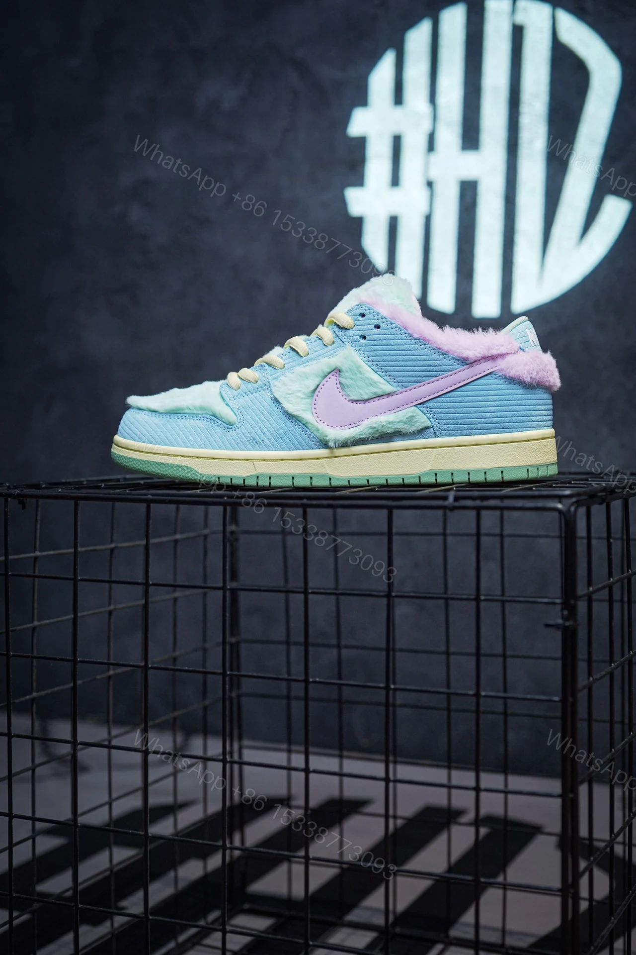 Nike Verdy x Dunk Low SB Visty Reps — view 1
