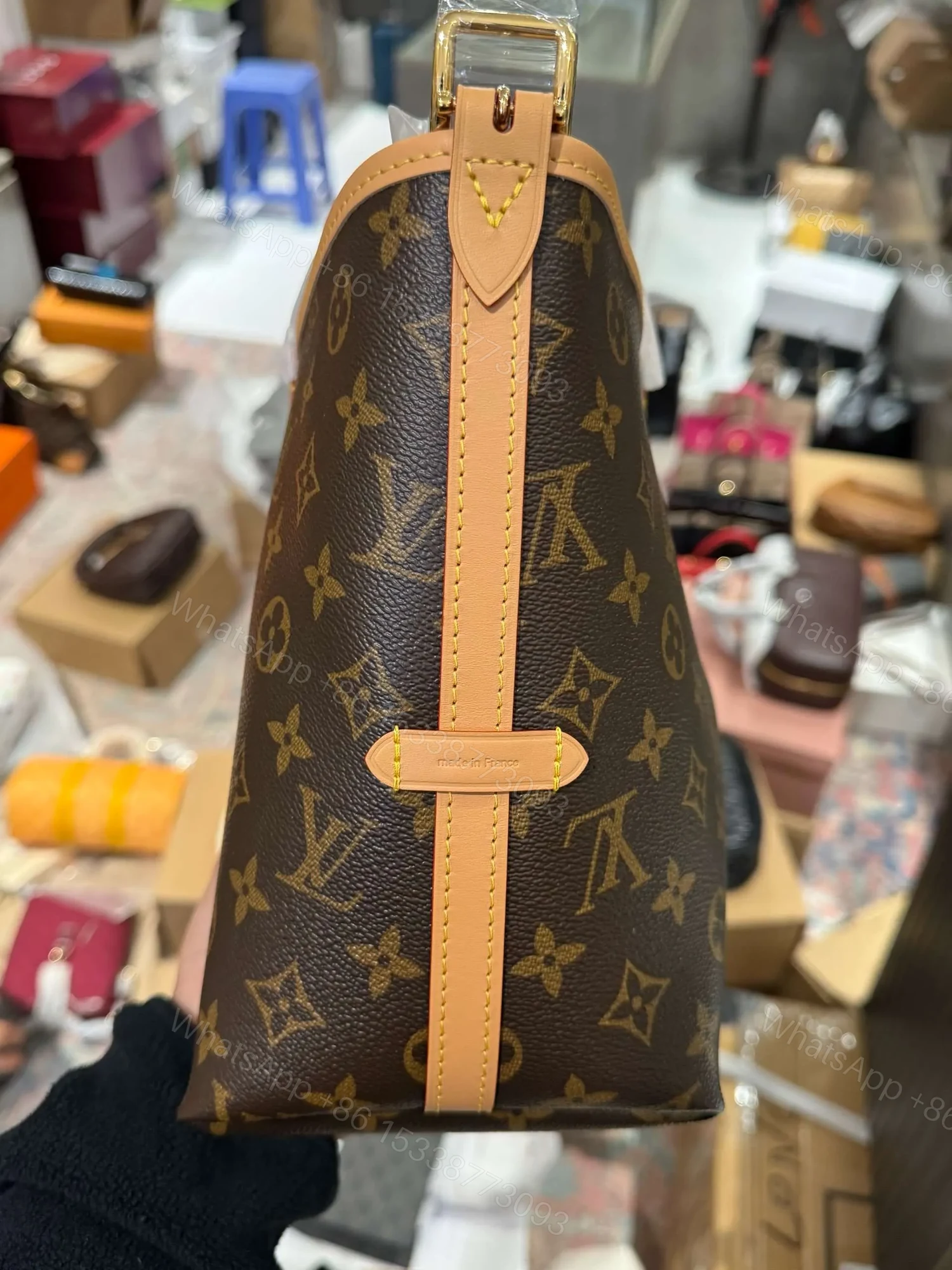View 9 of Louis Vuitton Handbags LV Carry All MM Monogram Brown Color 39x30x15cm