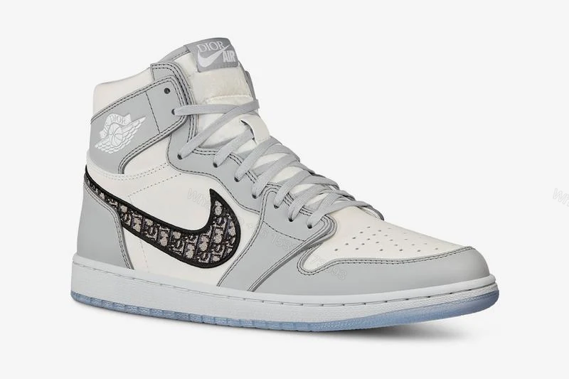 DIOR AIR JORDAN 1 HIGH OG SNEAKER — view 1