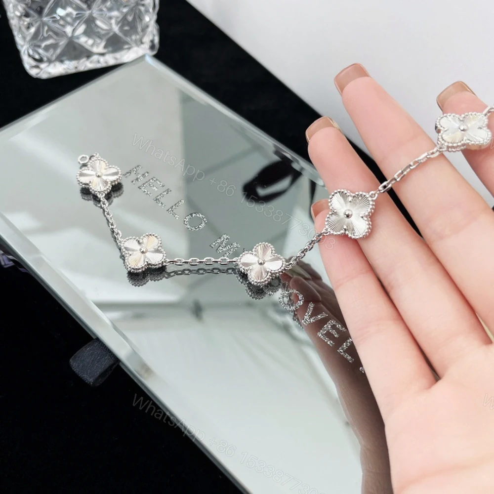 View 9 of 高仿首飾VanCleef&Arpels*RP9XE00銀鐳射五花手鏈