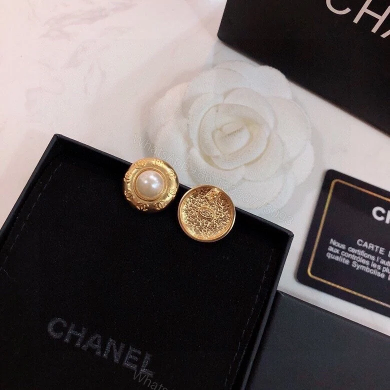 View 5 of EN – Lux Earring Chanel 018