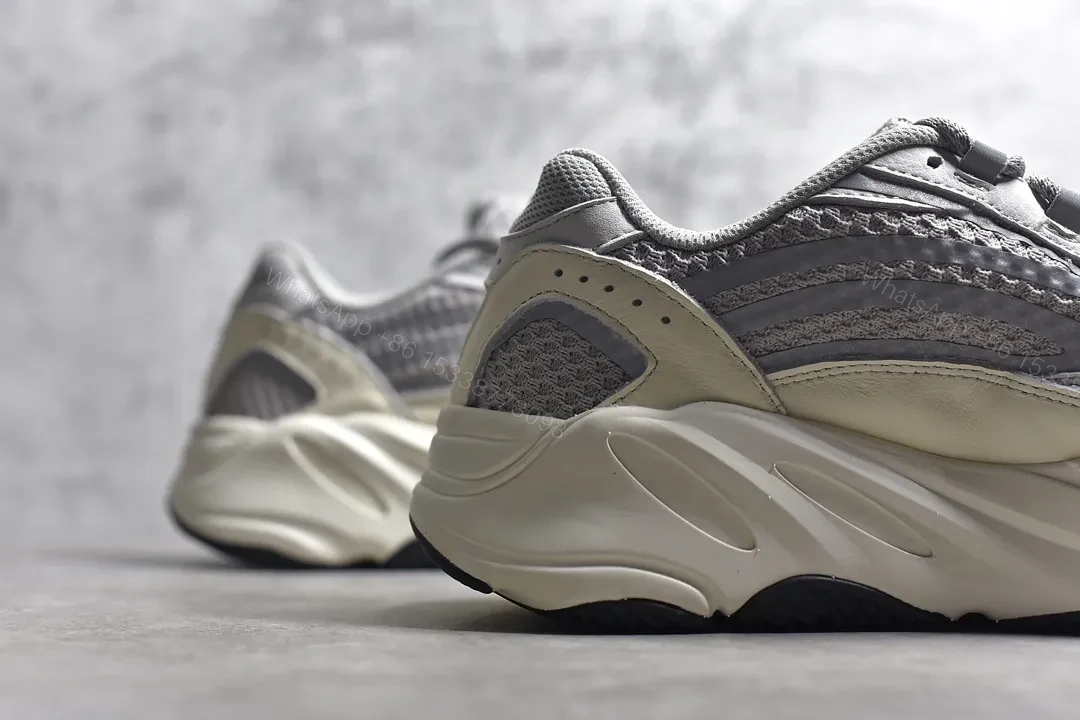 View 5 of YEEZY BOOST 700 V2 STATIC Reps