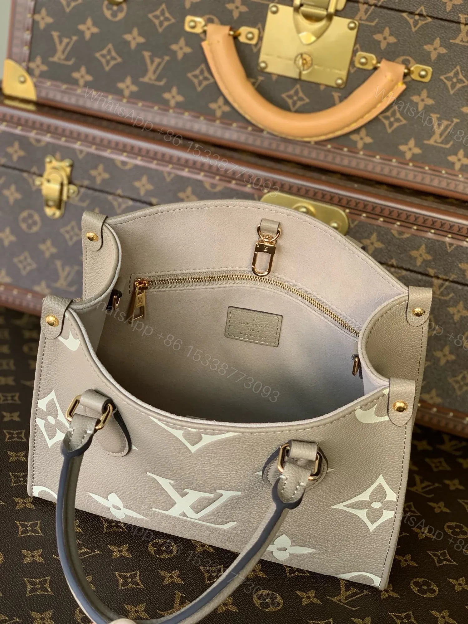 View 3 of Louis Vuitton LV Onthego Woman’s Grey Cowhide Leather Handbags 25cm