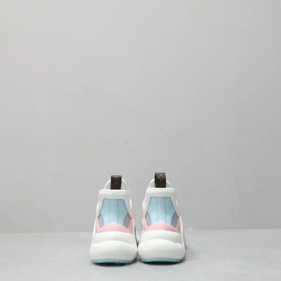 View 7 of LV ARCHLIGHT SNEAKER – LSVM024