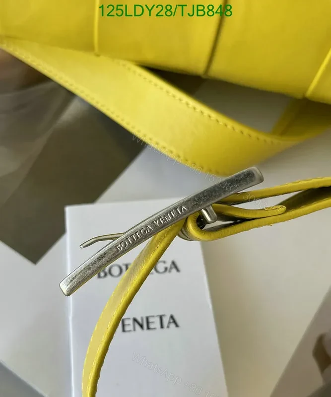 View 52 of Bottega Veneta Premium Nappa Leather Intrecciato Weave Bag with Magnetic Fastening BV9101