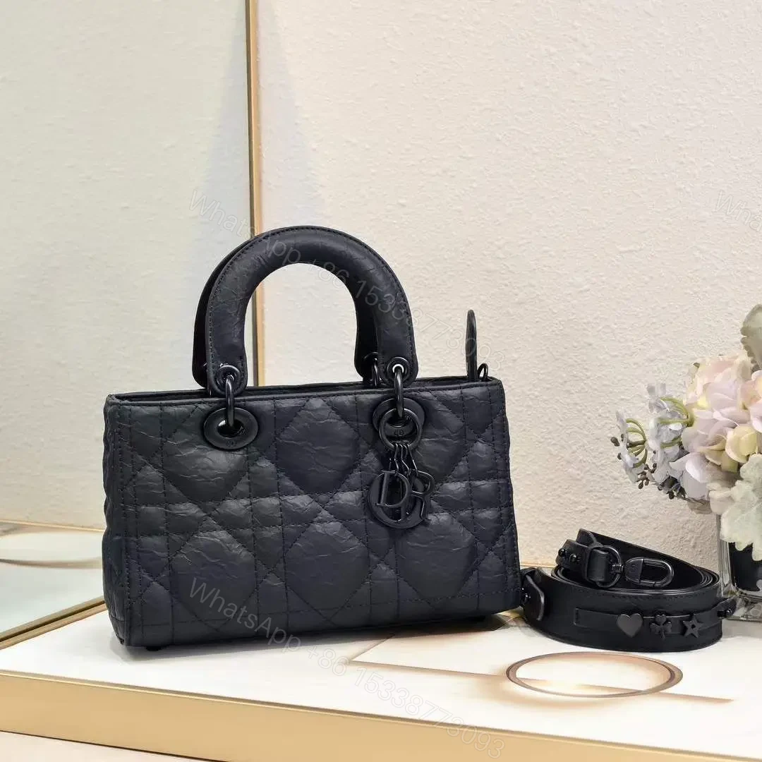 DIOR — view 1