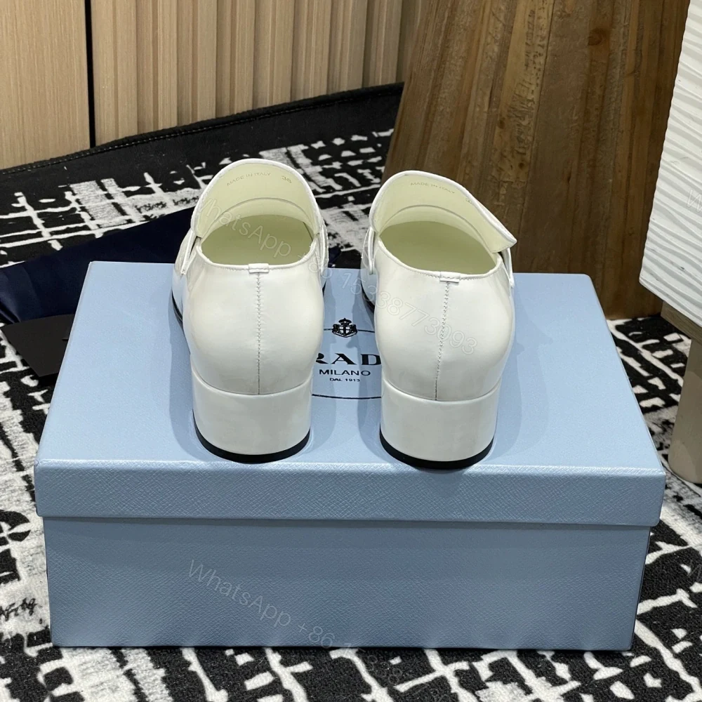 View 9 of 高仿Prada*1D831N方頭套腳樂福鞋3.5CM漆皮白色免檢版