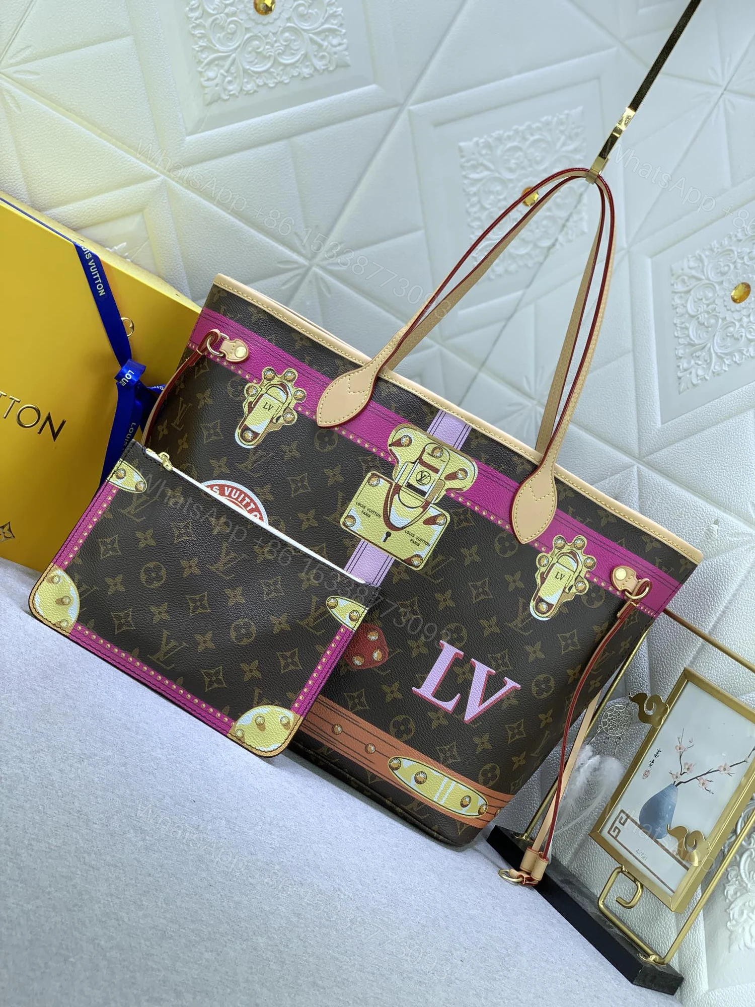View 2 of New Arrival Bag LUV 811
