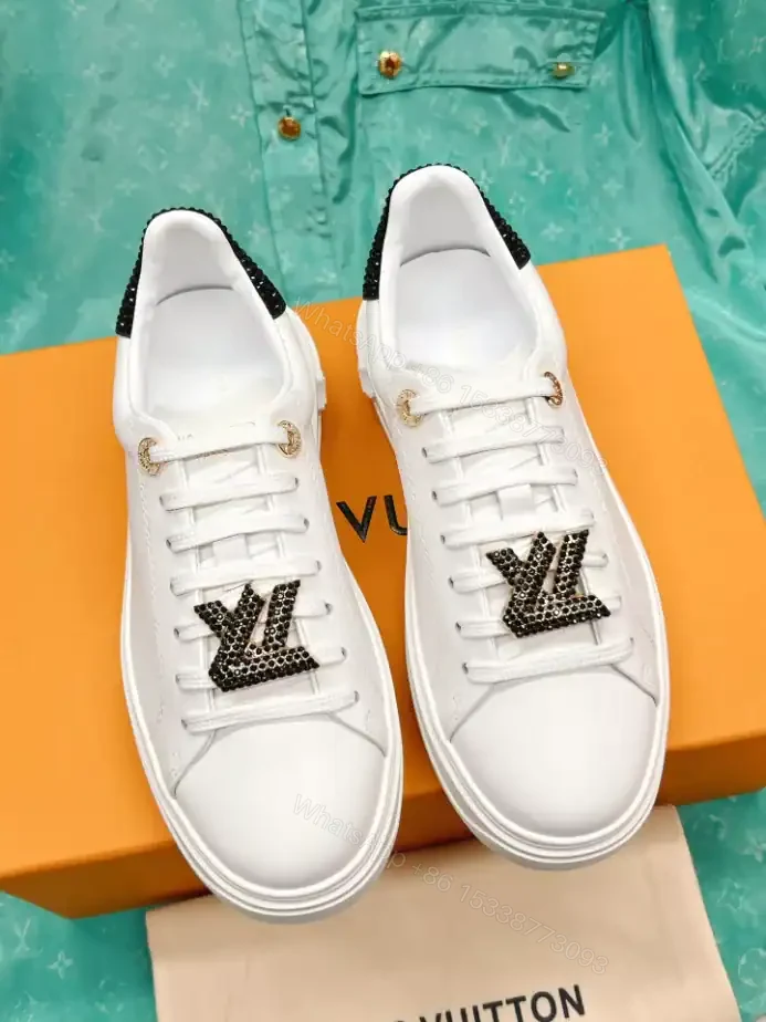 View 2 of LV TIME OUT SNEAKER – LSVM040