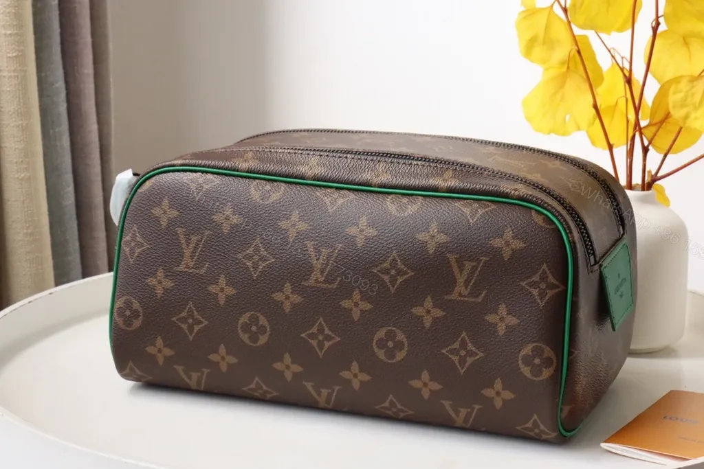 Compact Monogram Clutch: LV Green Edge Luxury Kit — view 1