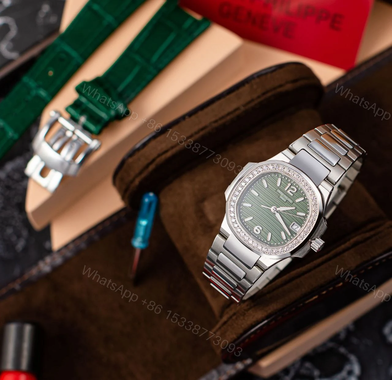 View 4 of Patek Philippe Nautilus 40mm