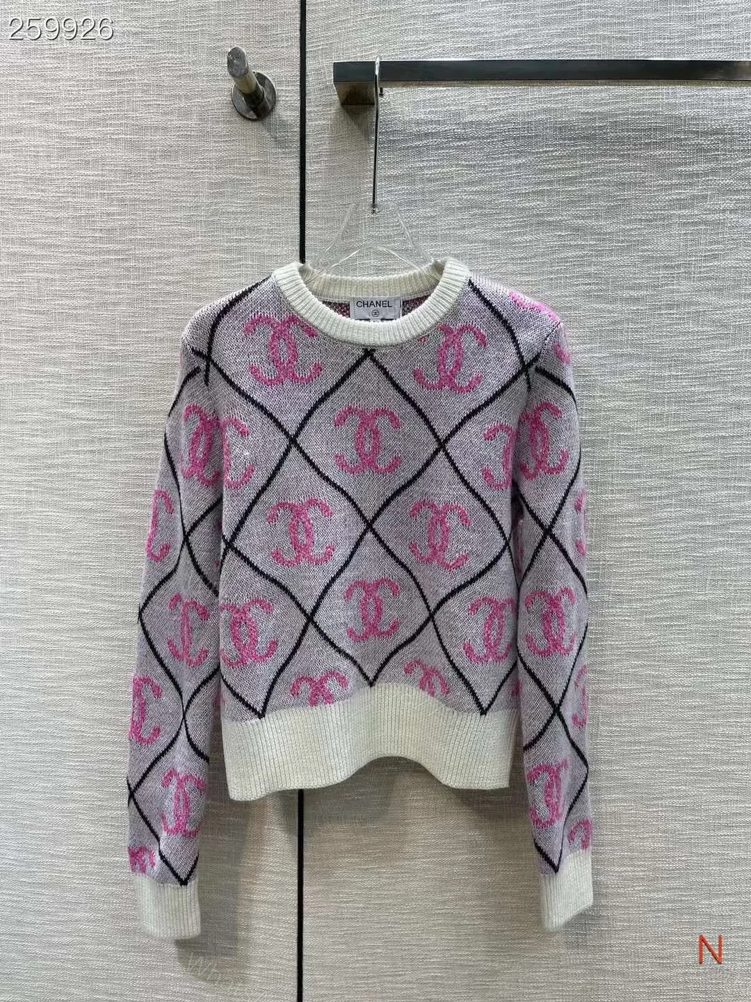 CHANEL — view 1