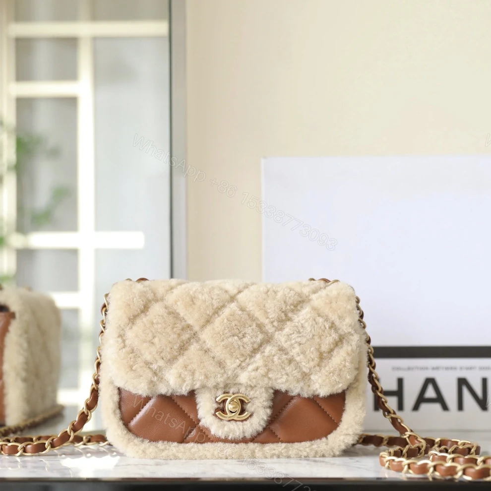 View 3 of 高仿Chanel*24K系列AS5148泰迪熊手袋Mini款免檢版