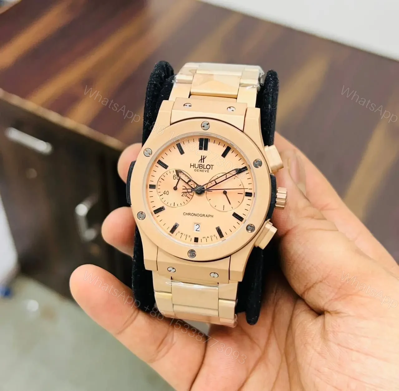 Hublot Big Bang 5 Clock 1 Hour Stopwatch — view 1