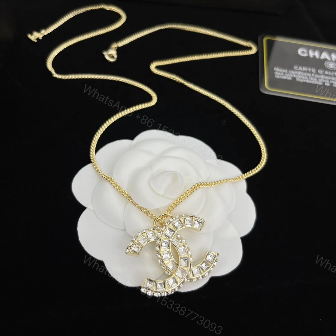 View 4 of EN – Lux Chanel Necklaces 032