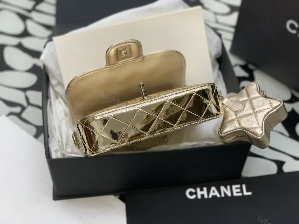 View 8 of Gold Quilted Elegance Handbag: Luxe Everyday Carry-All