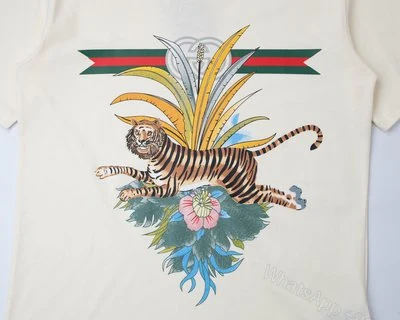 View 4 of GUCCI Tiger T-Shirt – GC0052