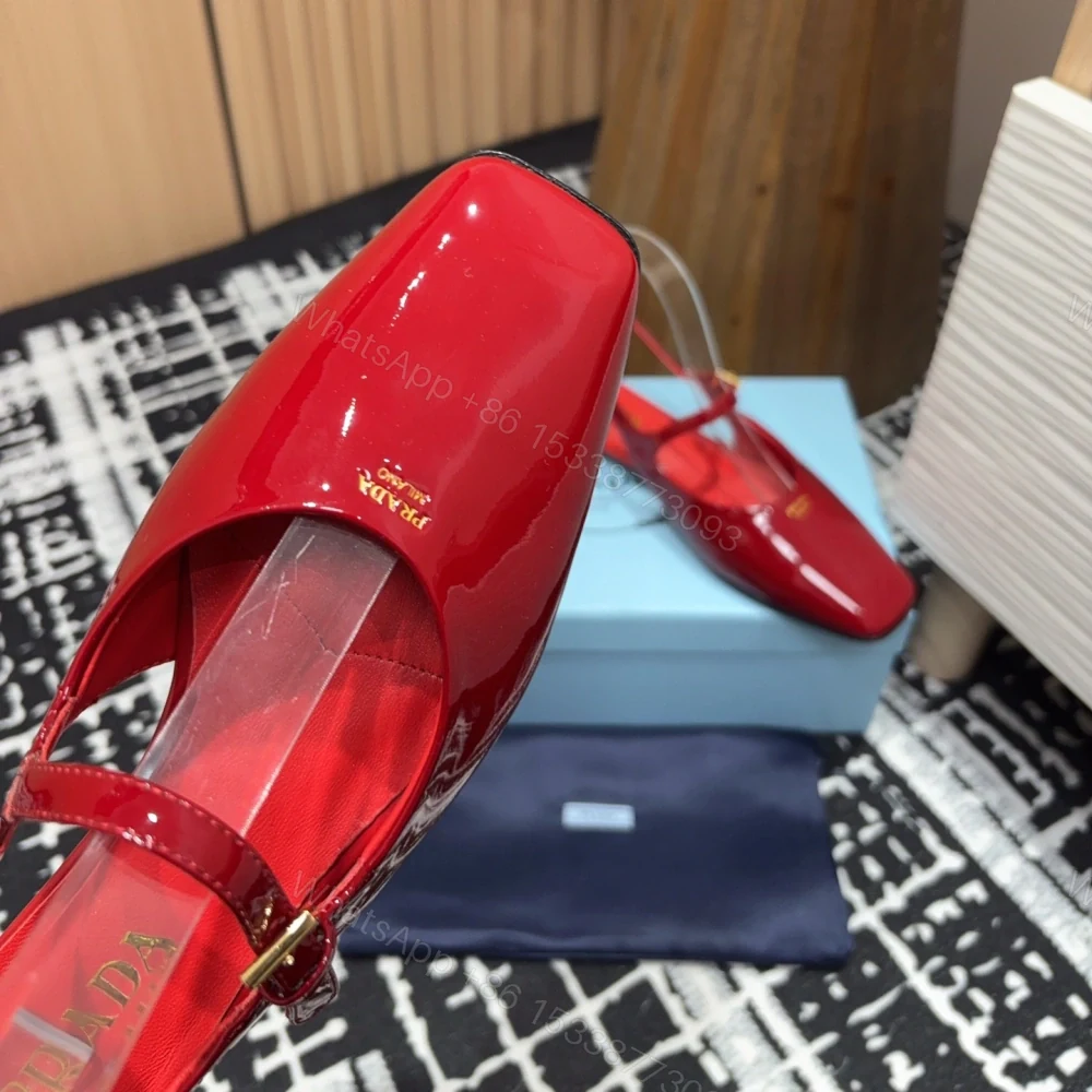 View 3 of 高仿Prada*1F828C方頭皮質塔扣休閒涼鞋漆皮紅色免檢版