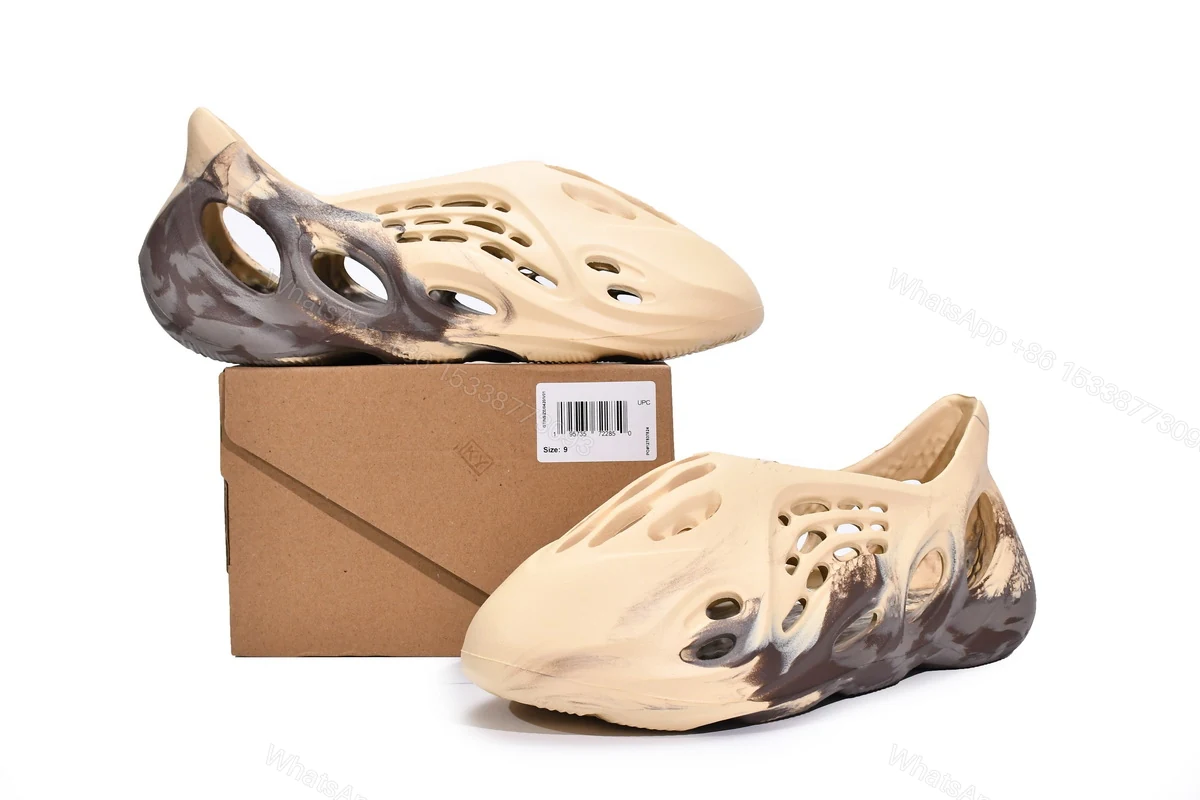 adidas originals Yeezy Foam Runner MX Cream Clay GX8774 — view 2