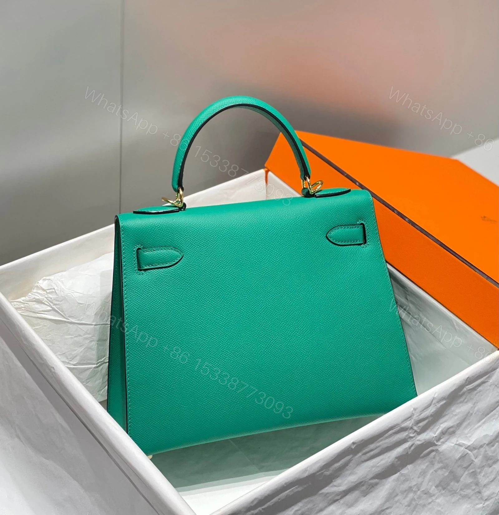View 3 of KELLY 28CM IN VERT VERTIGO EPSOM CALFSKIN GOLD HARDWARE