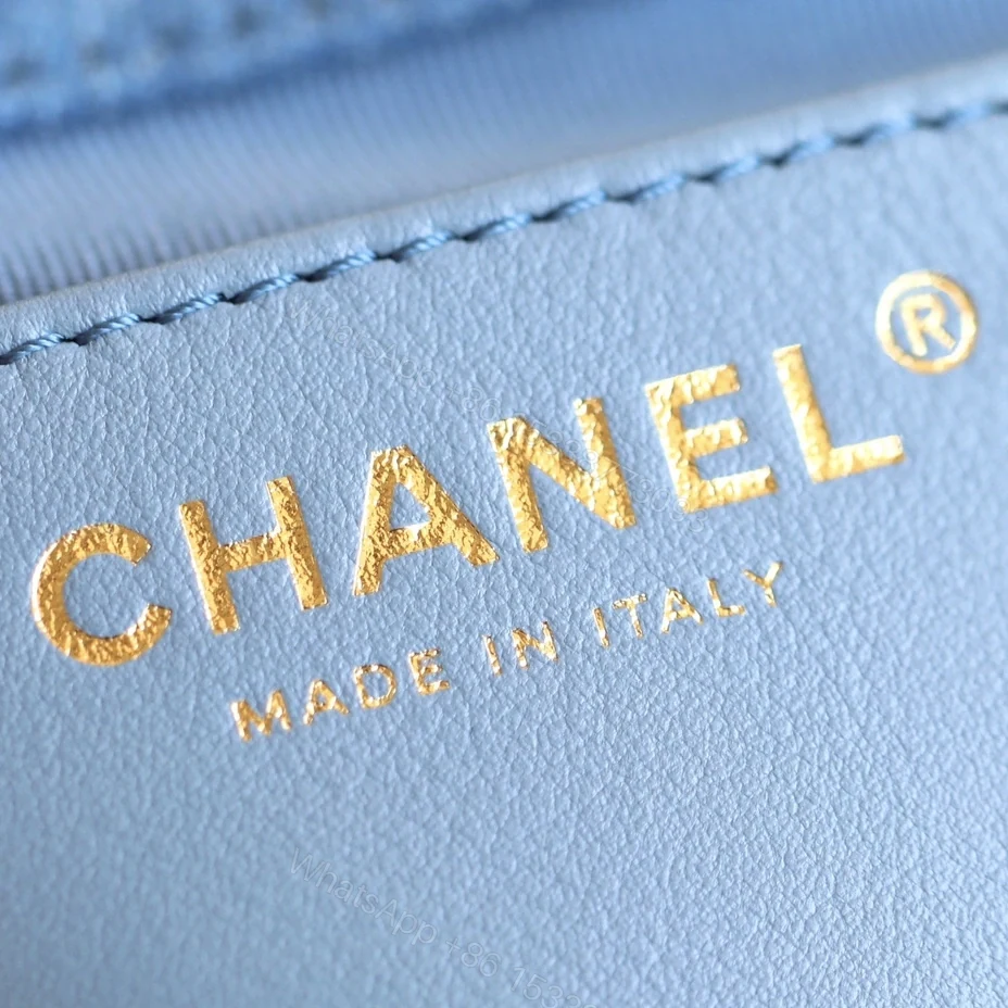 View 9 of 高仿Chanel*25C系列AS5310水洗丹寧牛仔雙肩袋免檢版